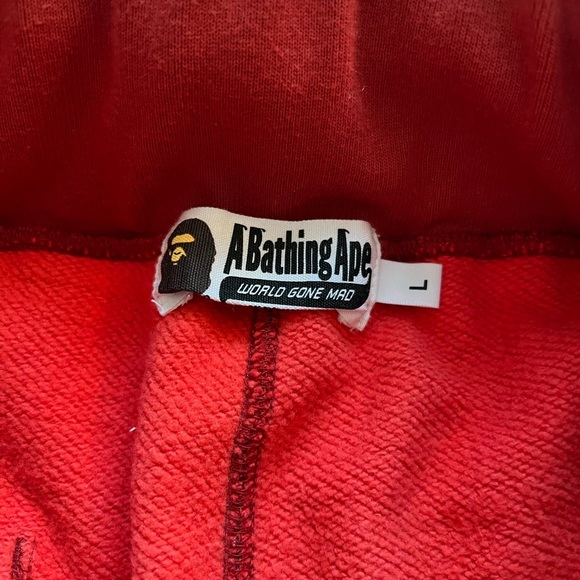 Mens Bape Camo Logo Sweat Shorts in Red/ Large - Picture 5 of 6